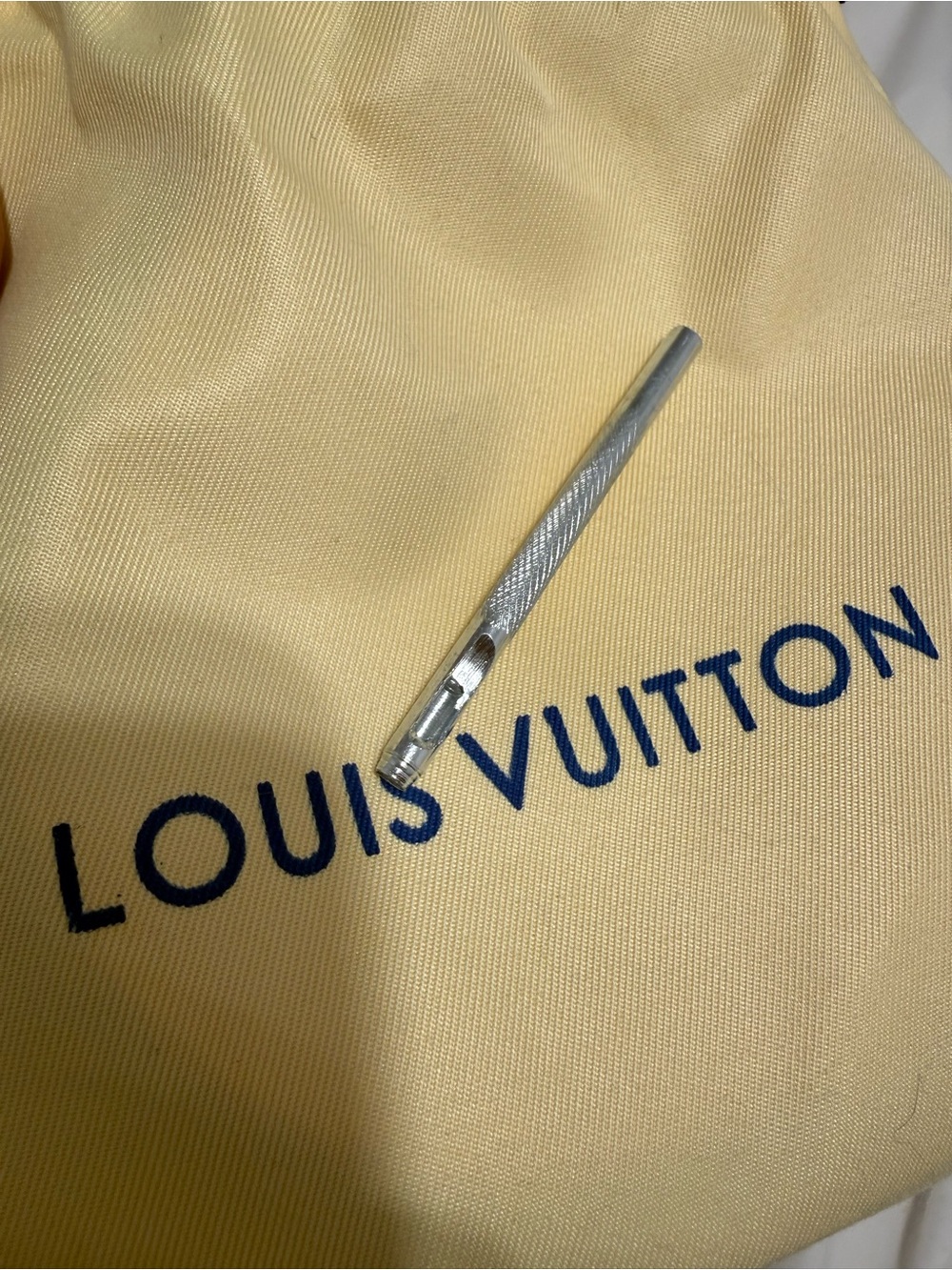 Louis Vuitton Red Leather Belt with Gold LV Buckle - Picture 5 of 7